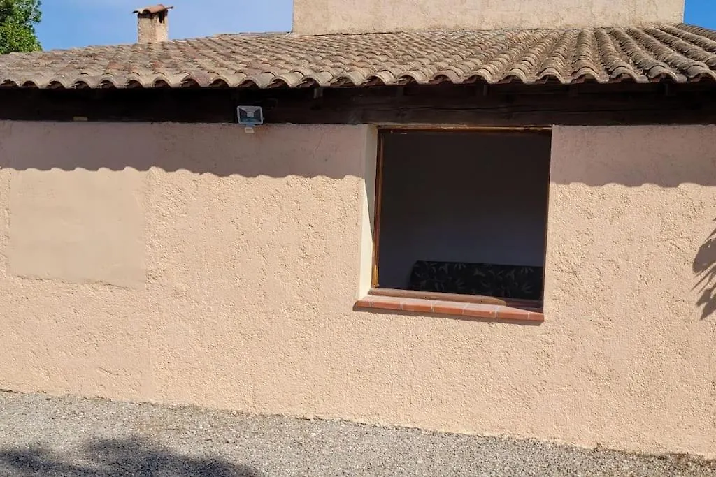 Appartement dans une villa au cœur de la Provence Trans-en-Provence